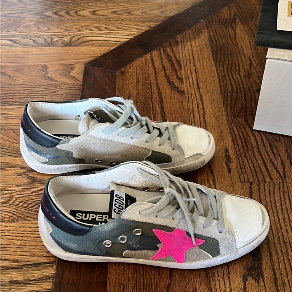 Golden Goose Superstars